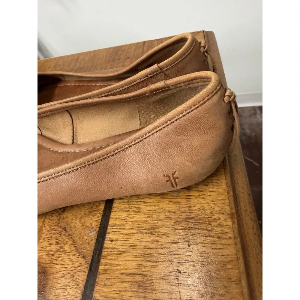 FRYE Women's 8 Regina Tan Beige Brandy Leather Nubuck Ballet Flats Pointed Toe